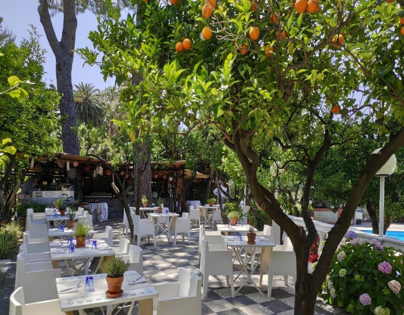 Grand-Hotel-Cocumella-Restaurant-12