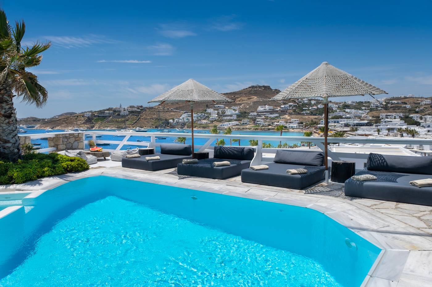 Deliades-Hotel-Restaurant-3