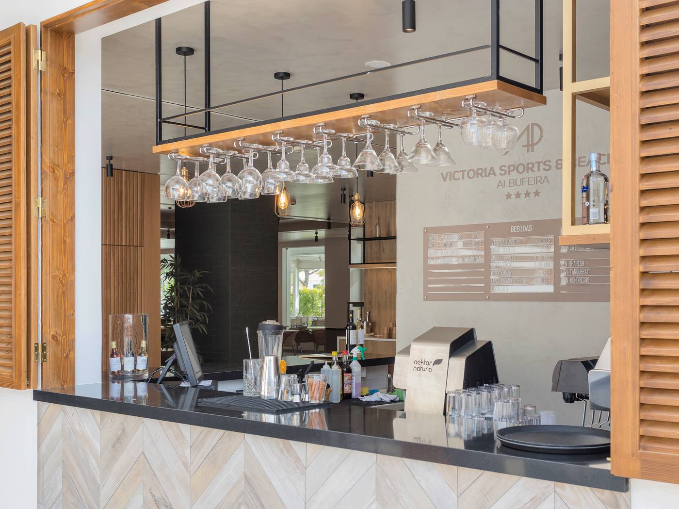 AP-Victoria-Sports---Beach-Bar-42