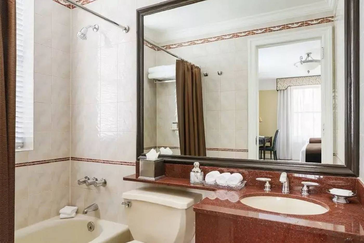 Lucerne-Hotel-Room-18