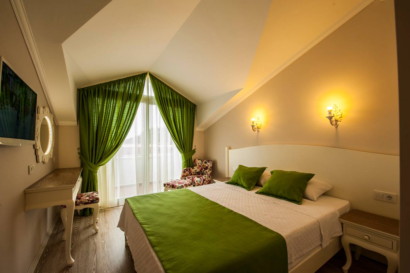 Majestic-Hotel-Room-21