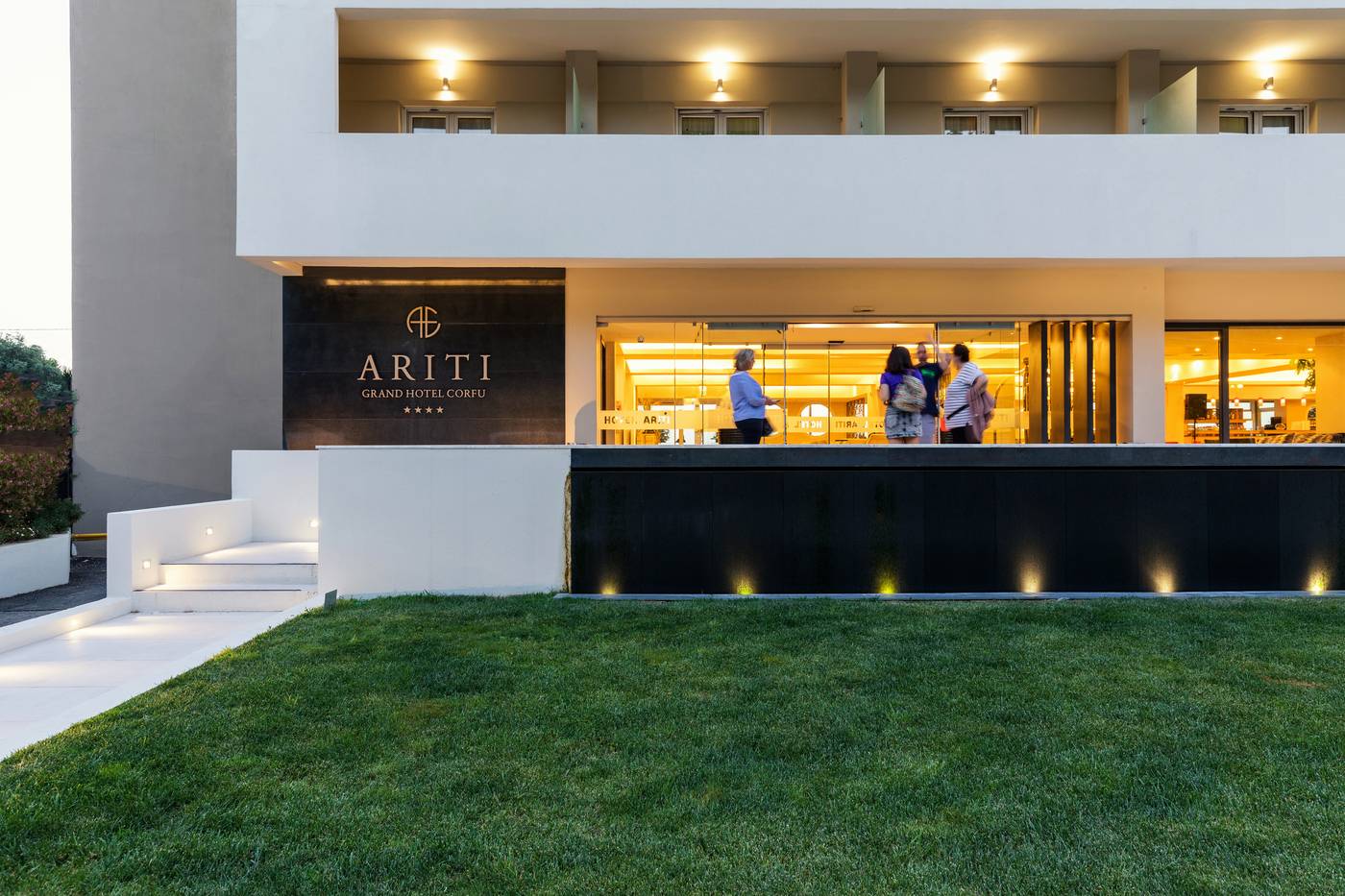 Ariti-Grand-Hotel-General-view-12