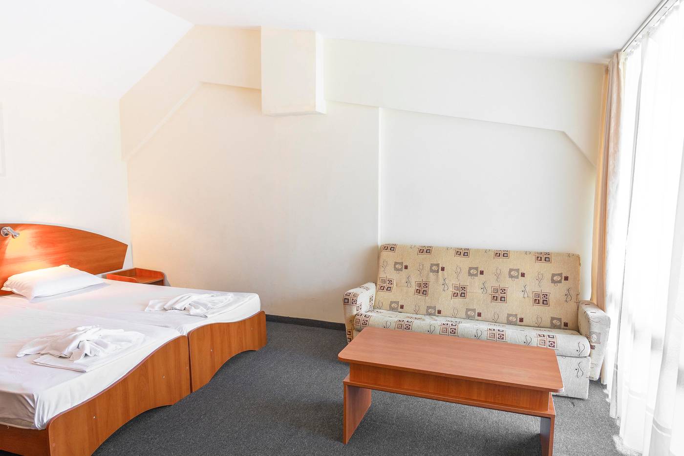 Mpm-Royal-Central-Room-12