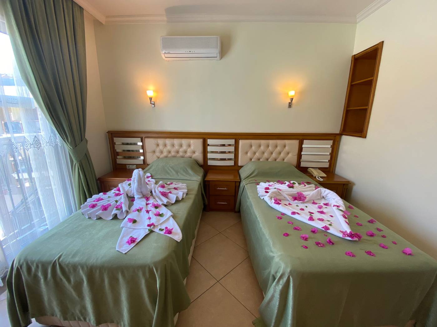 Club-Karakas-Room-51