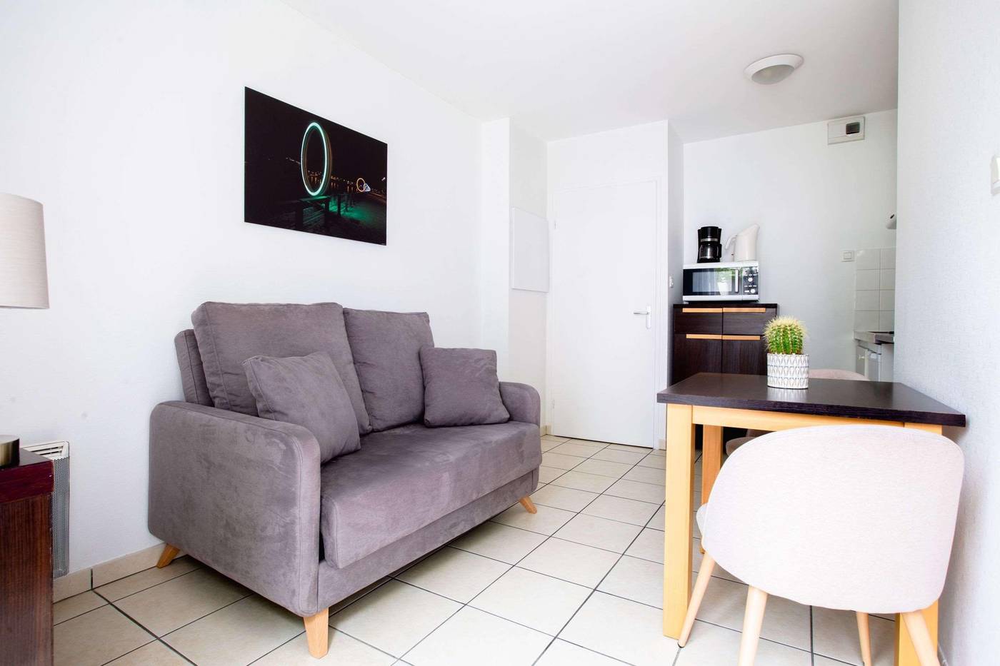 Residence Cerise Nantes Atlantis-France-SAINT HERBLAIN-Room-10