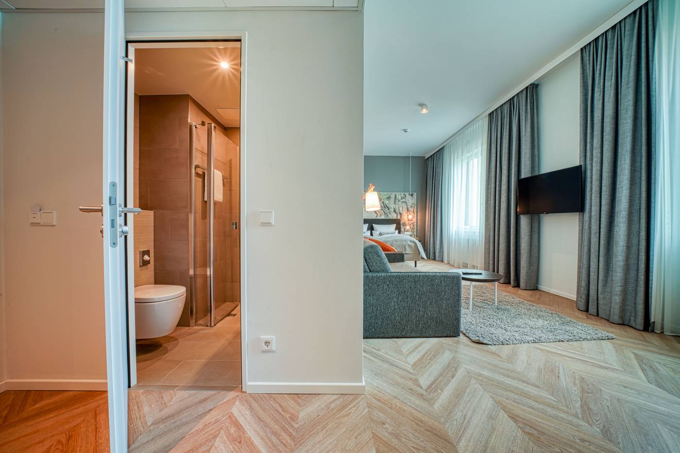 Vienna House Easy by Wyndham Augsburg-Germany-AUGSBURG-Room-8