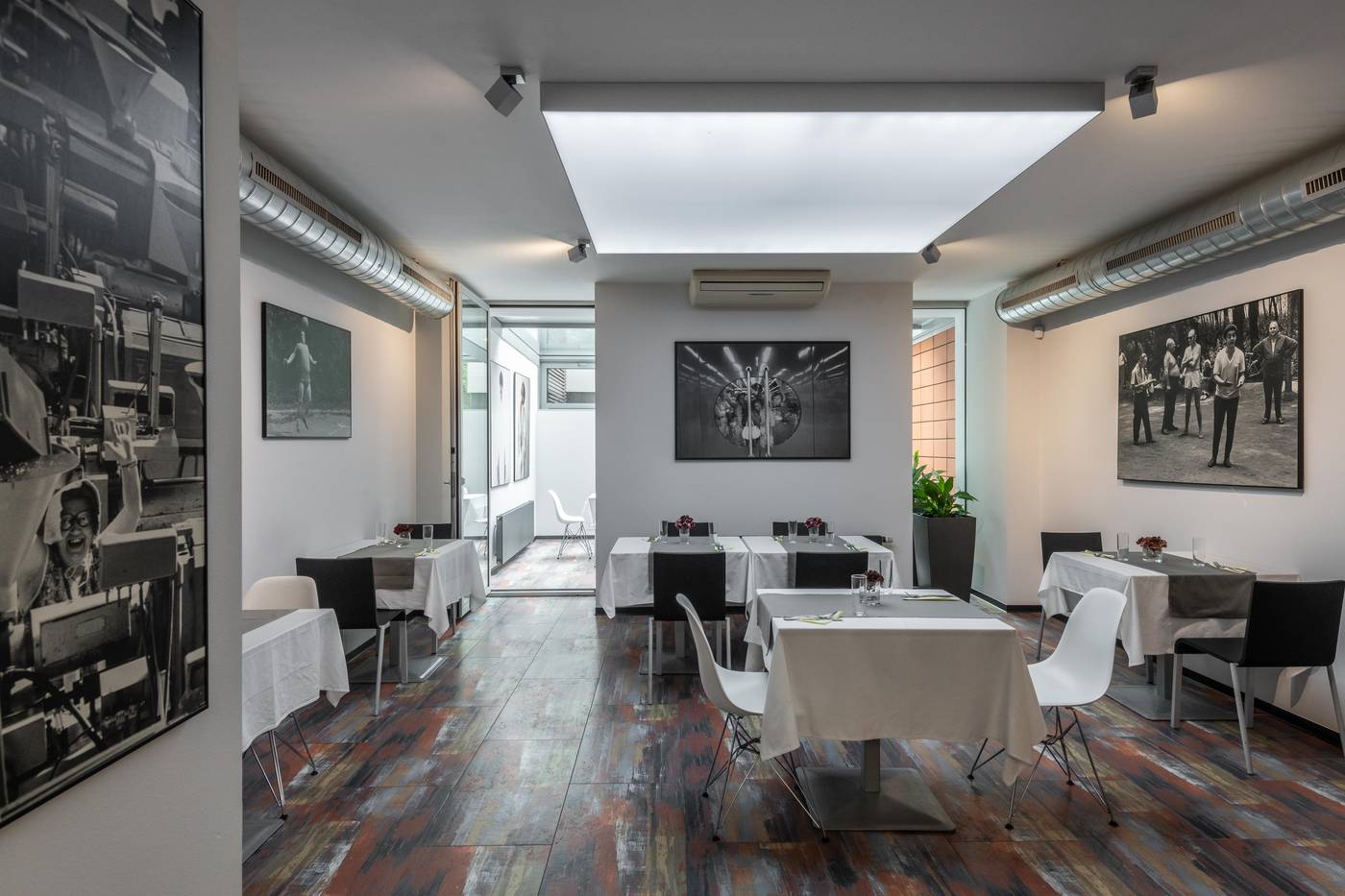 Art-Hotel-Praha-Restaurant-9