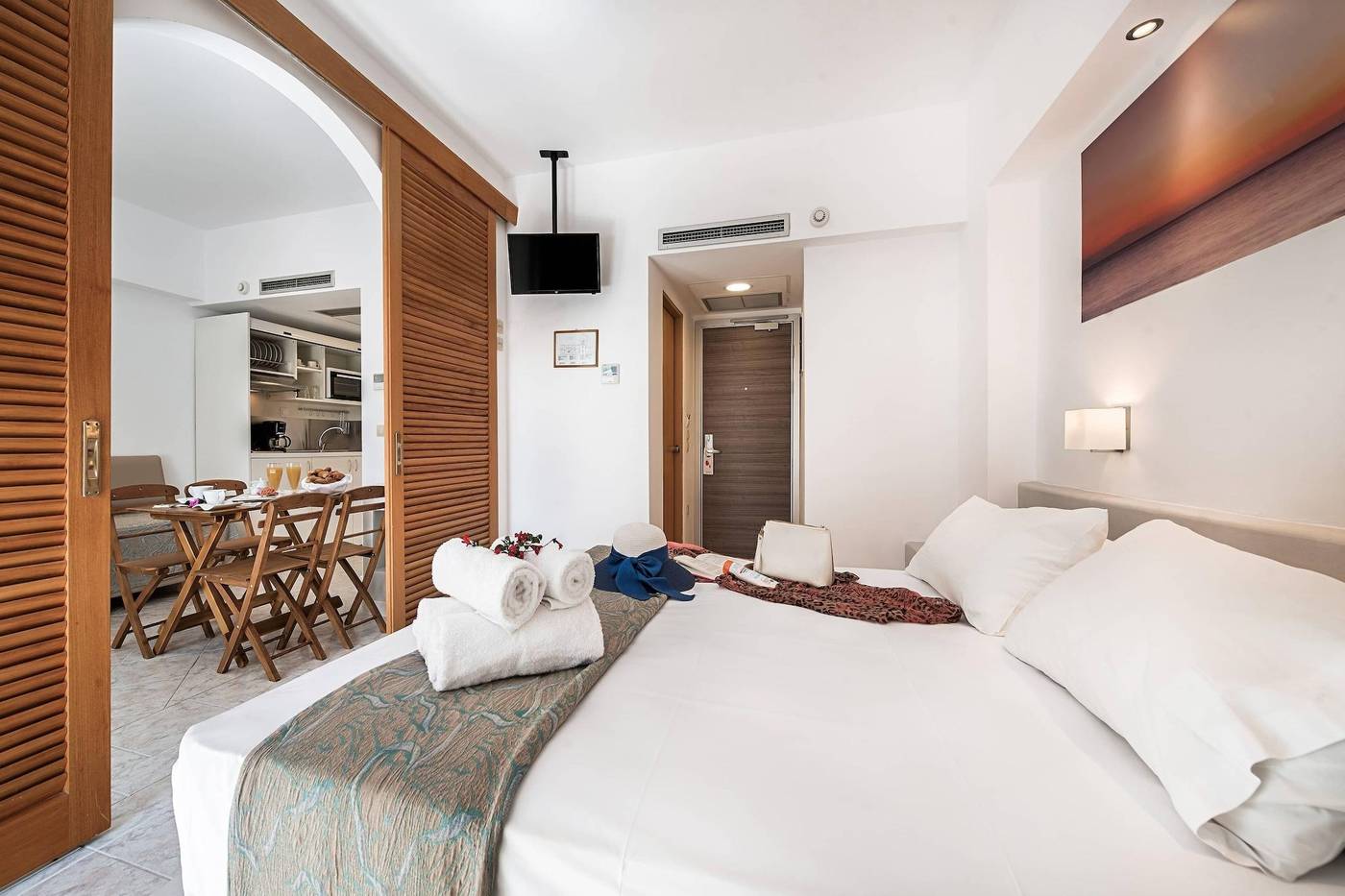 Hotel-Esperia-Room-25