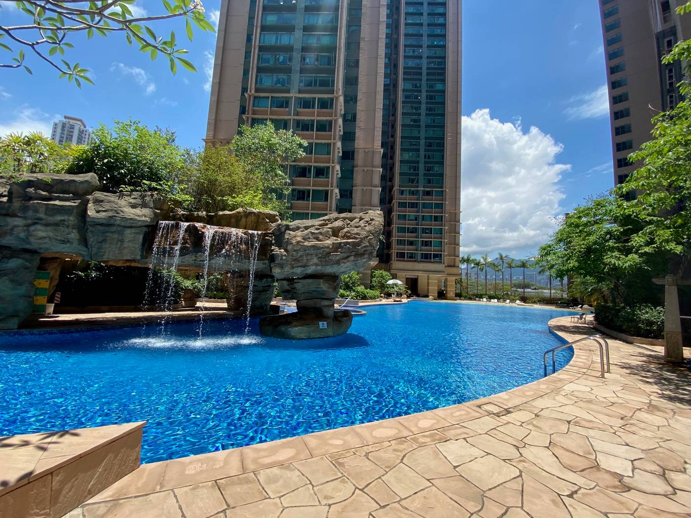 Rambler-Oasis-Hotel-Pool-3