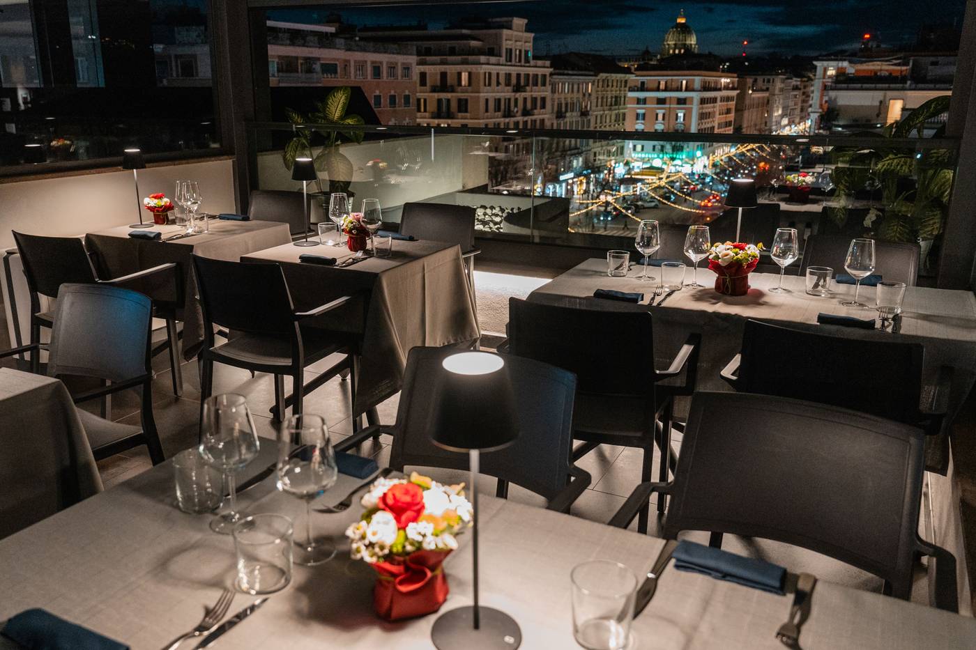 Twenty-One-Hotel-Restaurant-12