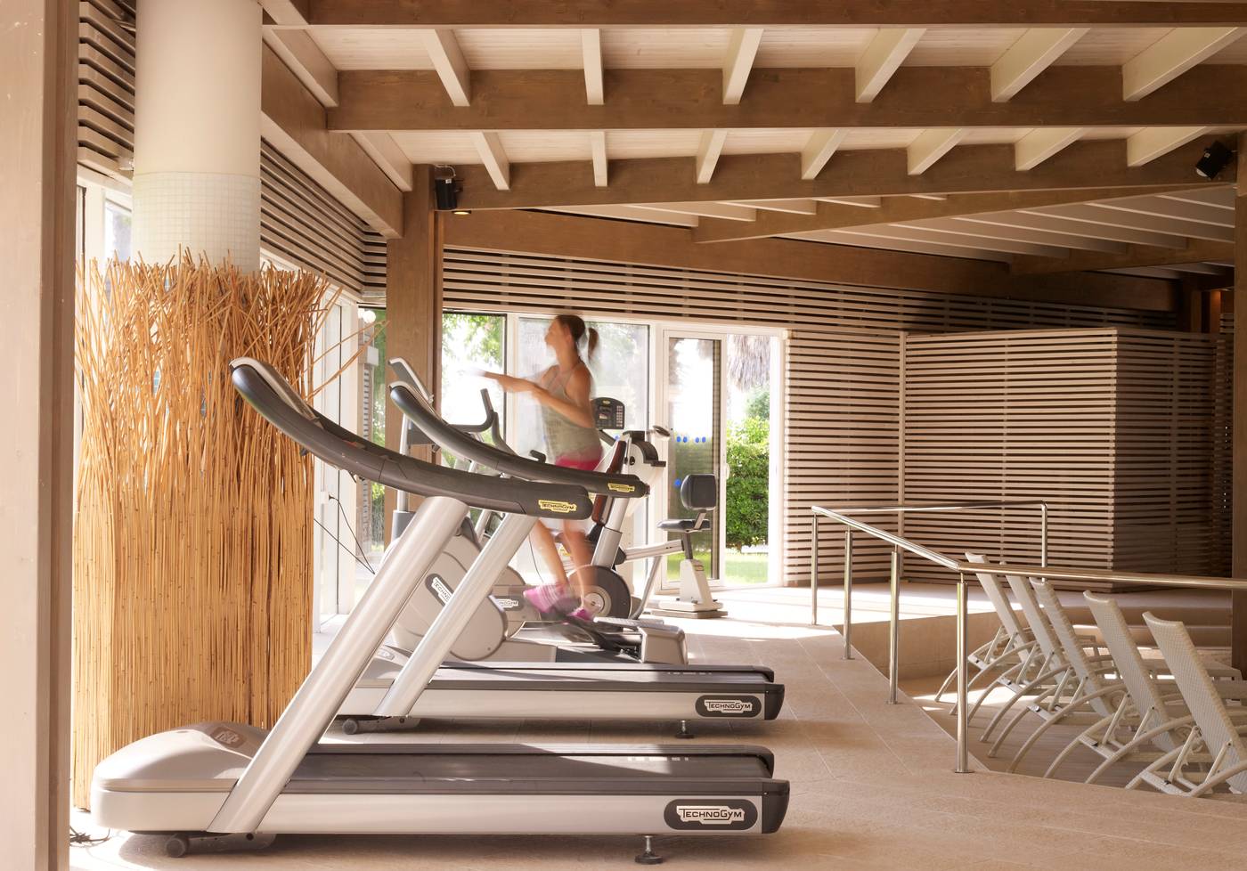 Esperos-Palace-Hotel-Sports-and-Entertainment-44