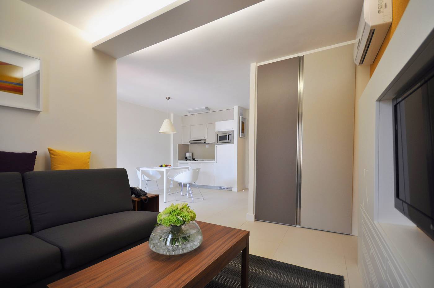 Park-Plaza-Verudela-Resort-Room-32