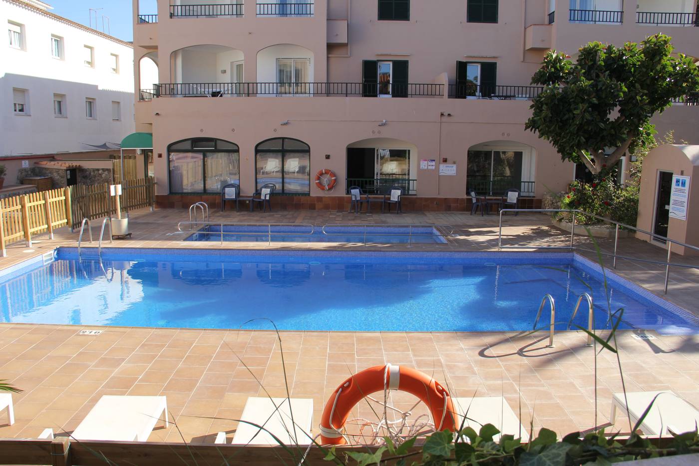 Apartamentos-Royal-Life-Pool-3