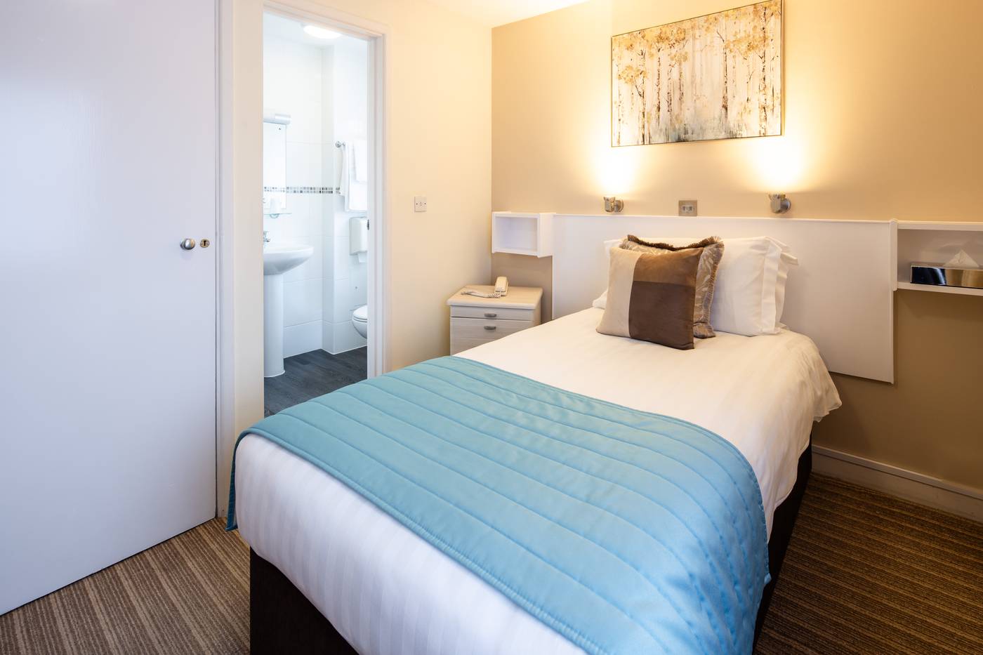 Norfolk-Lodge-Room-17