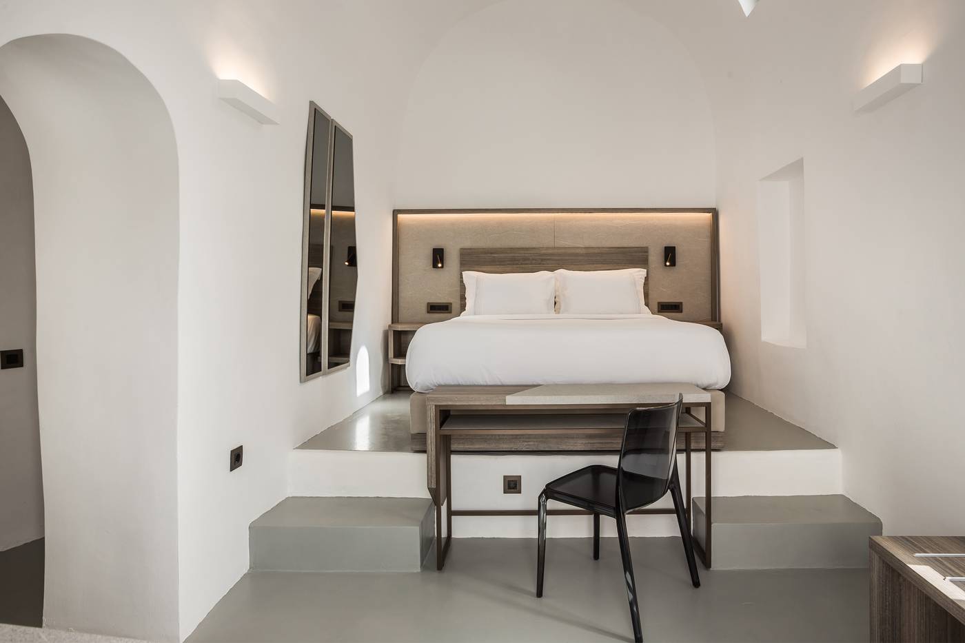 Sunrocks-Santorini---Adults-Only-Room-20