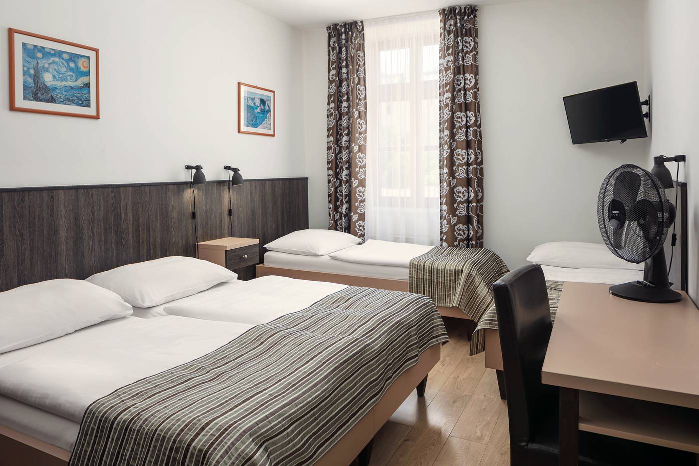 Superior-Hotel-Room-5