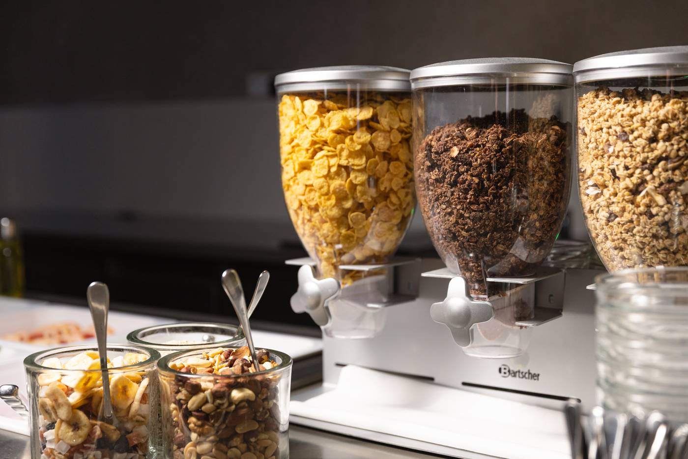 Design-Metropol-Hotel-Prague-Restaurant-24