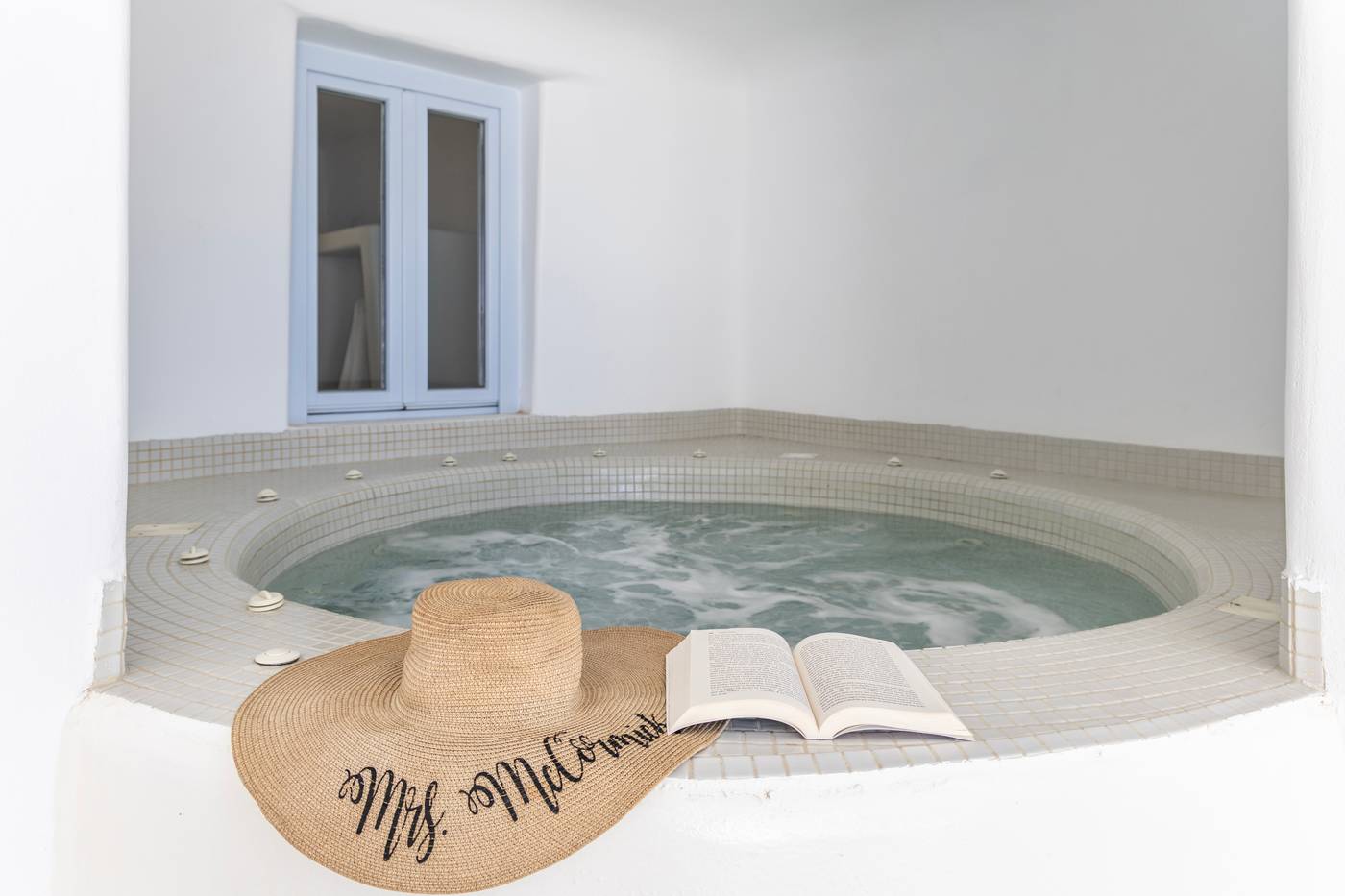 El-Verano-Collection-Santorini-Room-81