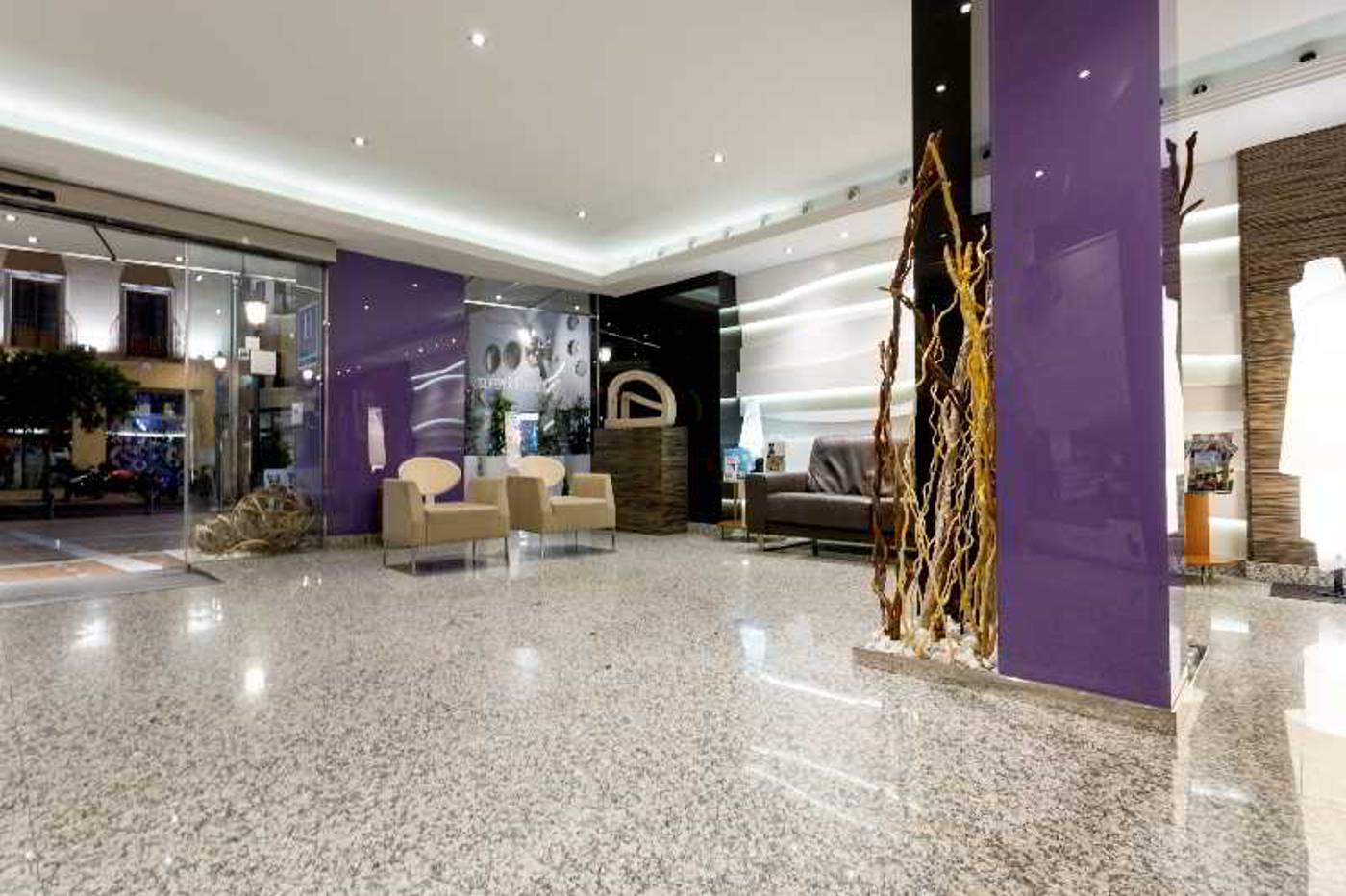 Nuevo-Torreluz-Lobby-30