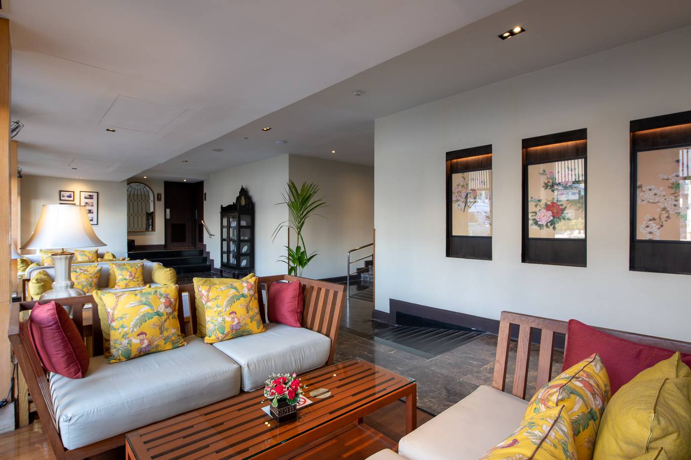 Centara-Sawaddi-Patong-Resort-Lobby-56