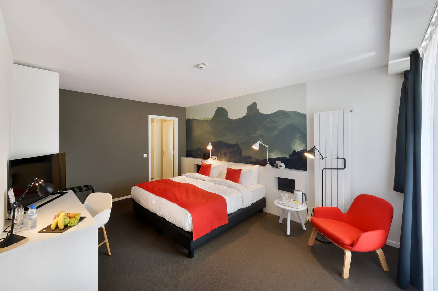 Home-Swiss-Hotel-Room-25