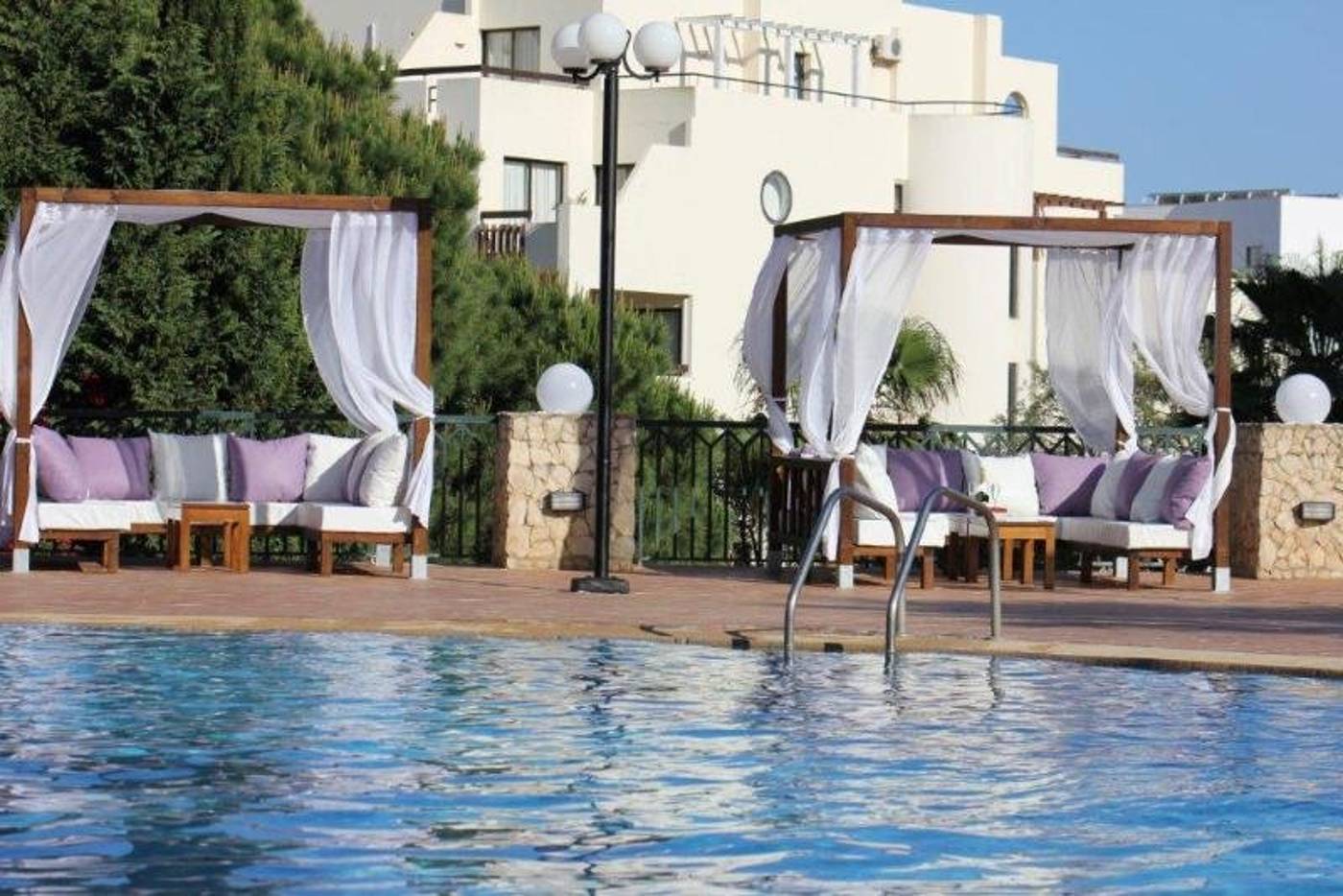 Cheerfulway-Balaia-Plaza-Pool-6