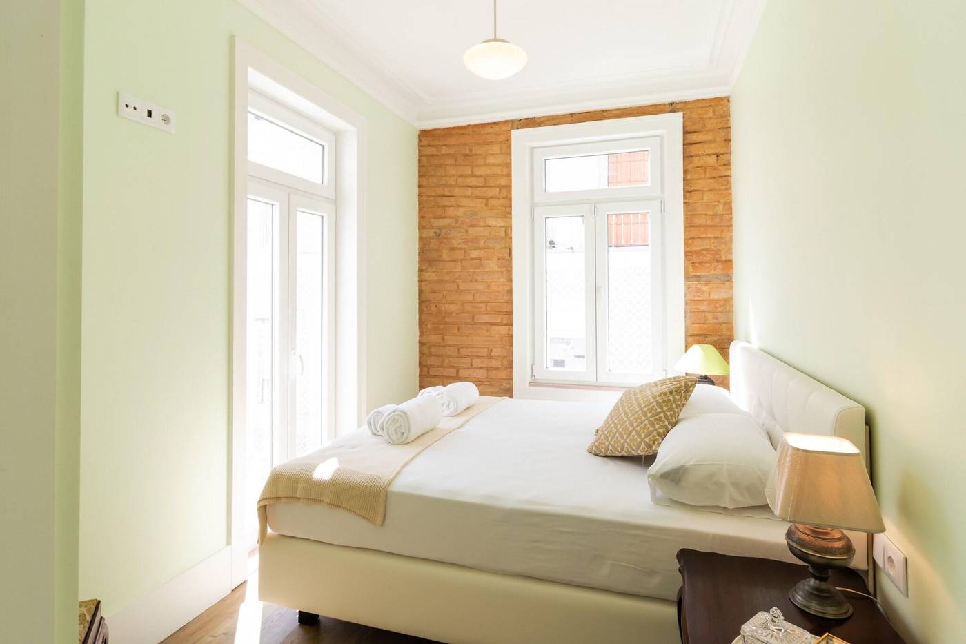 1898-Home---Suites-Room-22