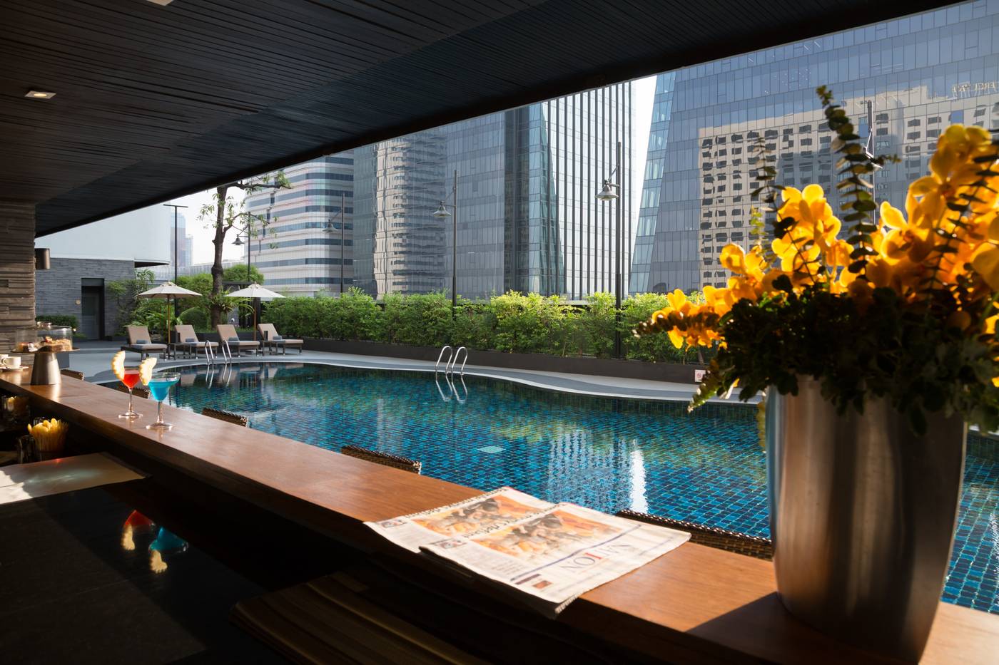 Avani-Ratchada-Bangkok-Bar-3