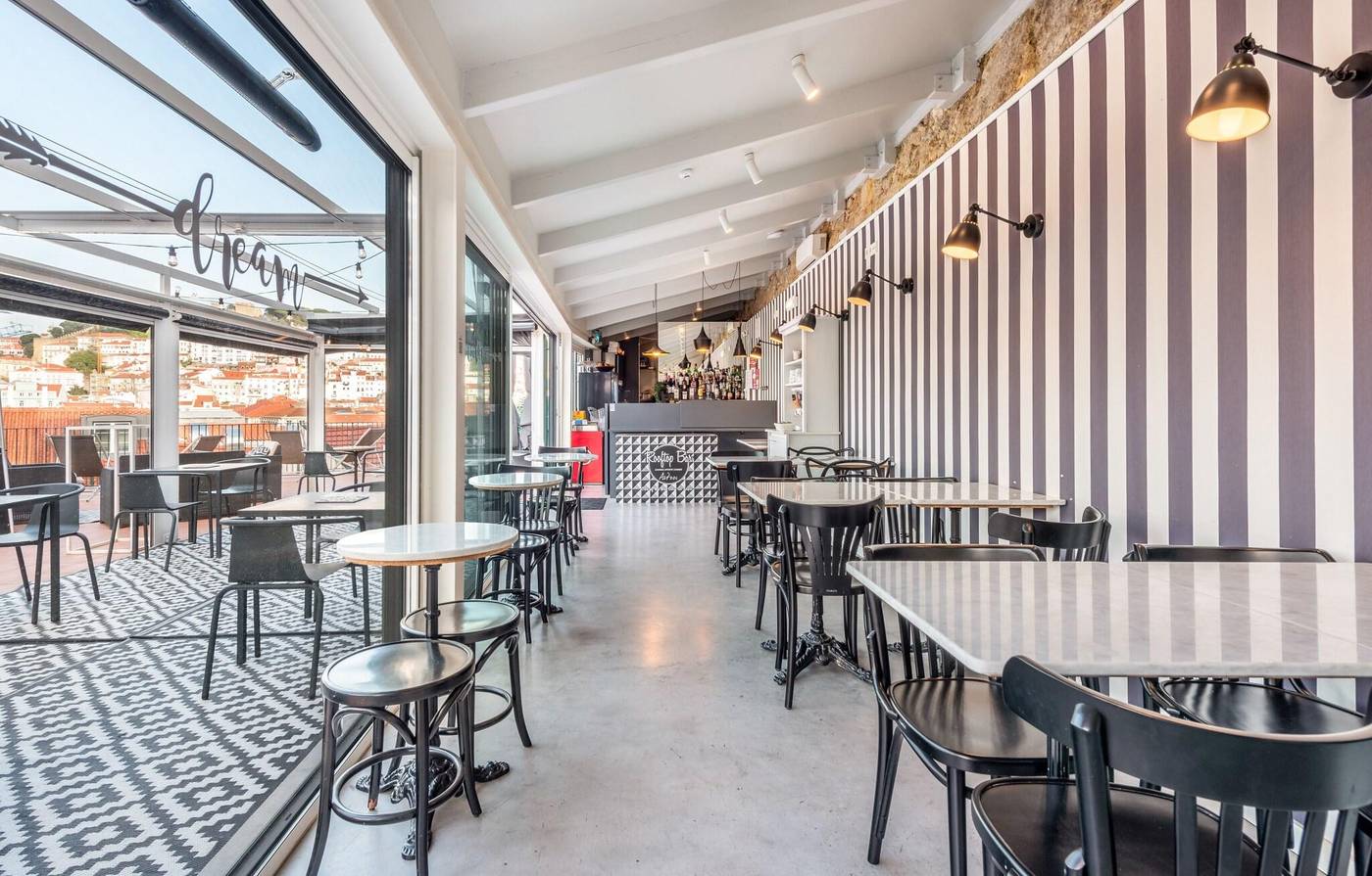 The-Art-Inn-Lisbon-Restaurant-3