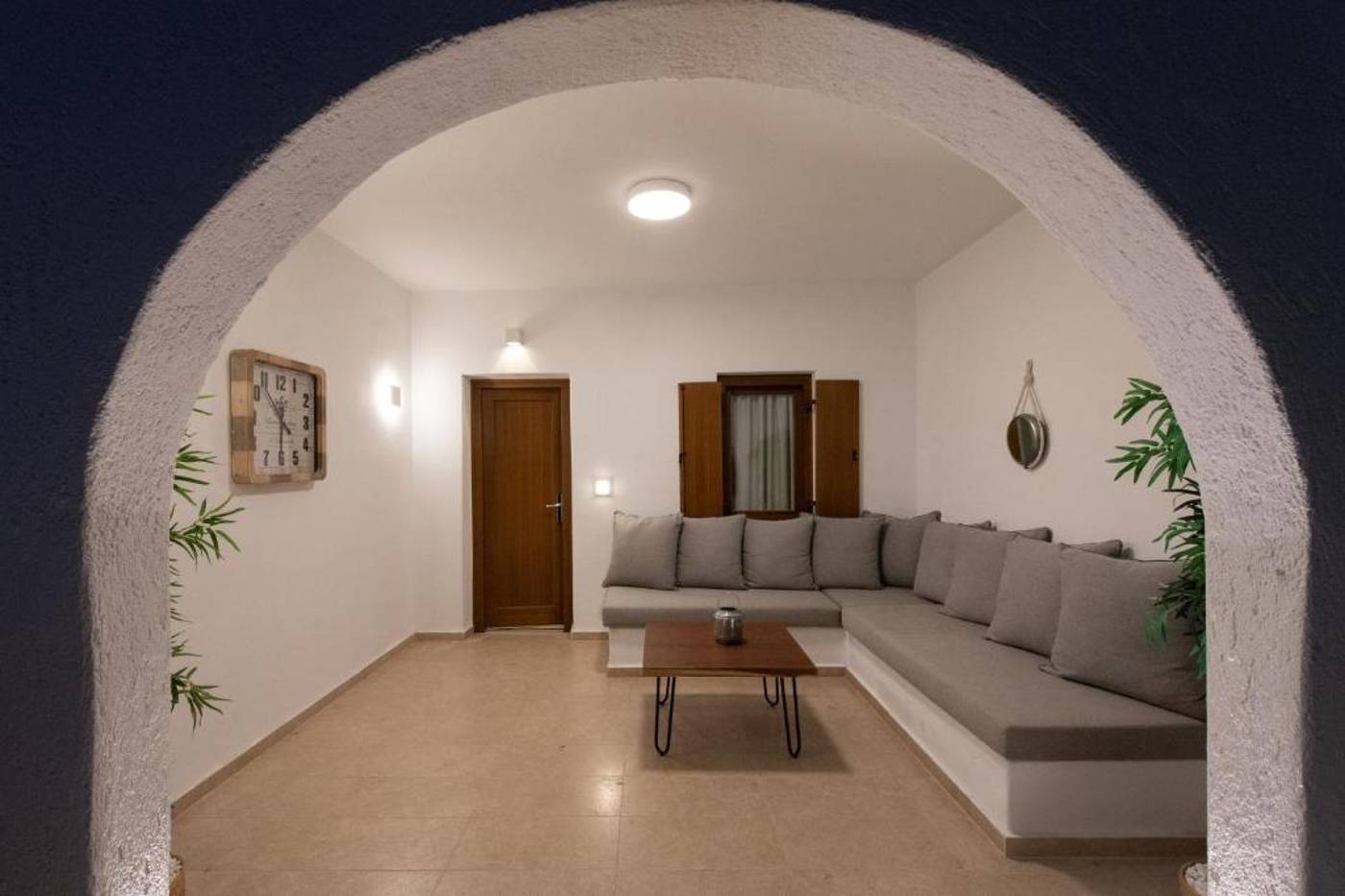 Edem-Garden-Residence-Lobby-44