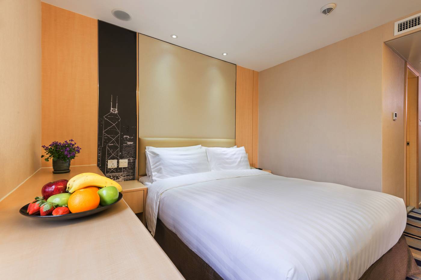 Metropark-Mongkok-Room-9