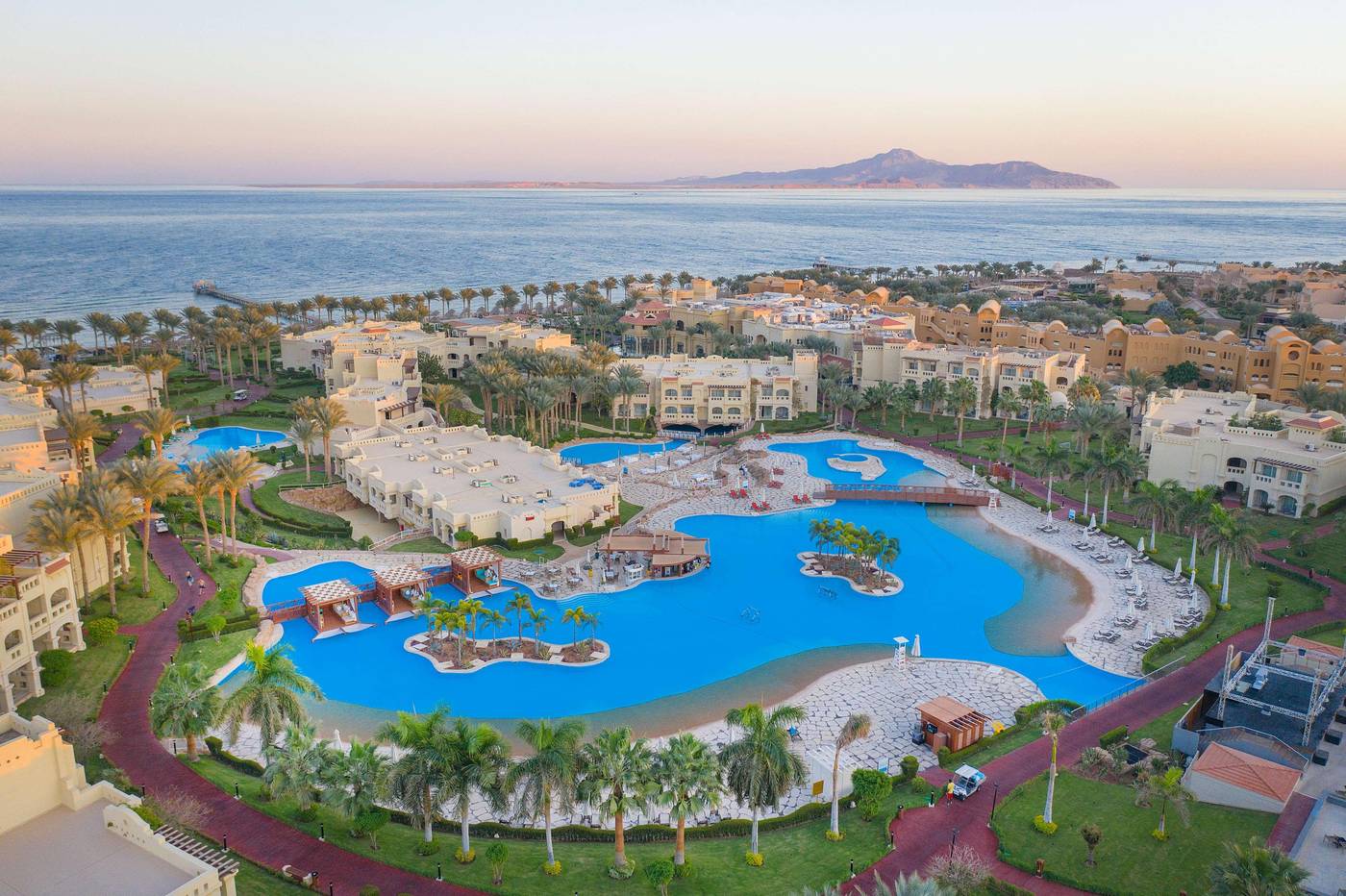 Rixos-Sharm-El-Sheikh-Pool-8