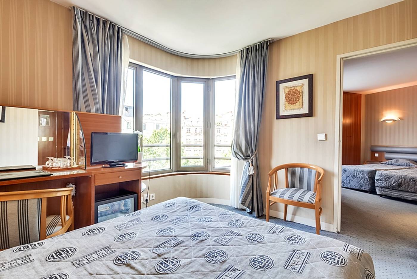 Villa-Luxembourg-Room-7