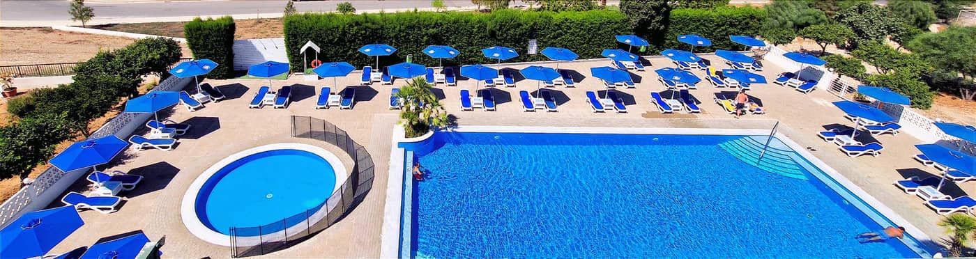 Sveltos-Hotel-Room-2
