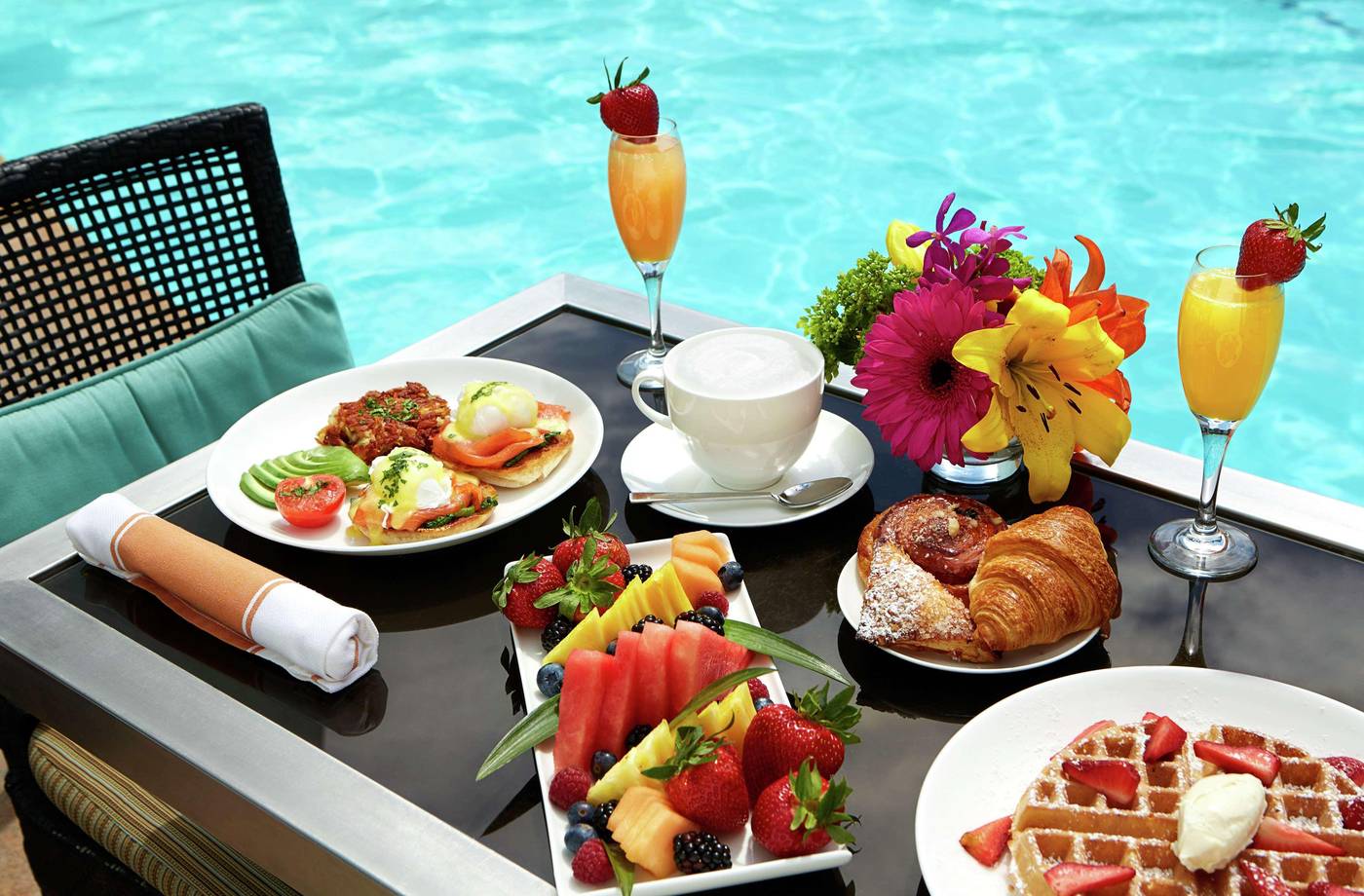 Beverly-Hilton-Pool-77