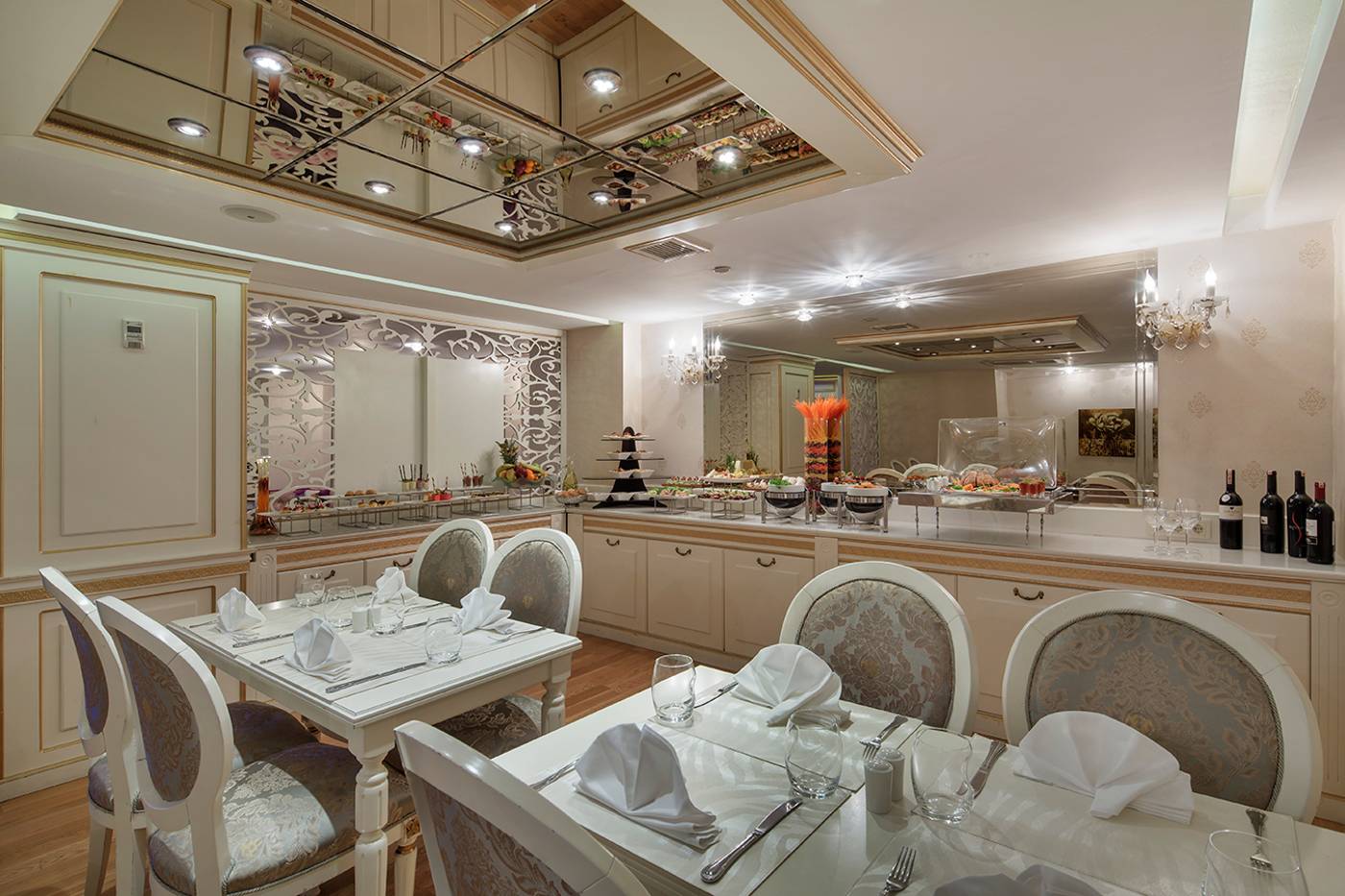 Crowne-Plaza-Istanbul---Old-City-Room-43