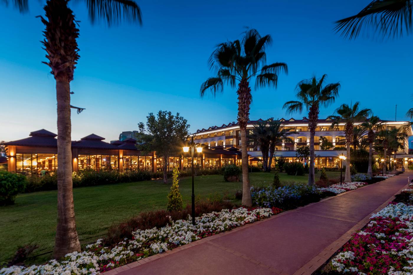 Club-Hotel-Turan-Prince-World-Select-Villa-General-view-12