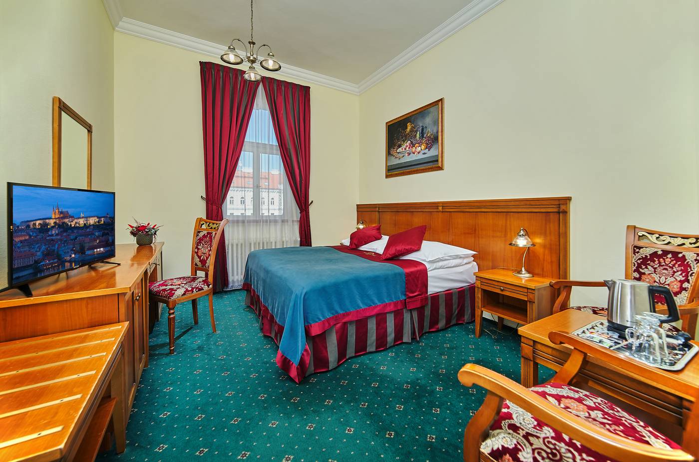 Green-Garden-Hotel-Room-9