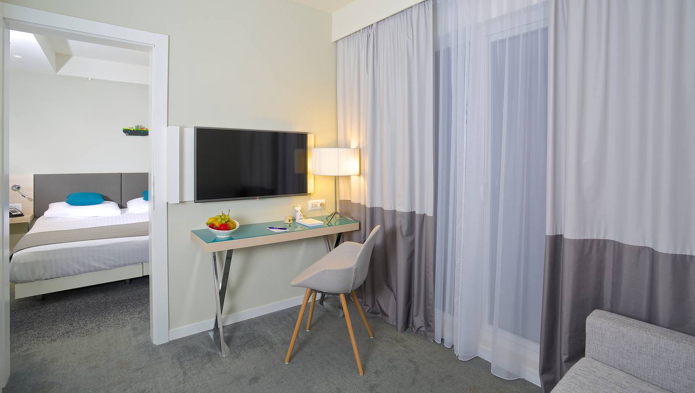 Park-Plaza-Belvedere-Room-29