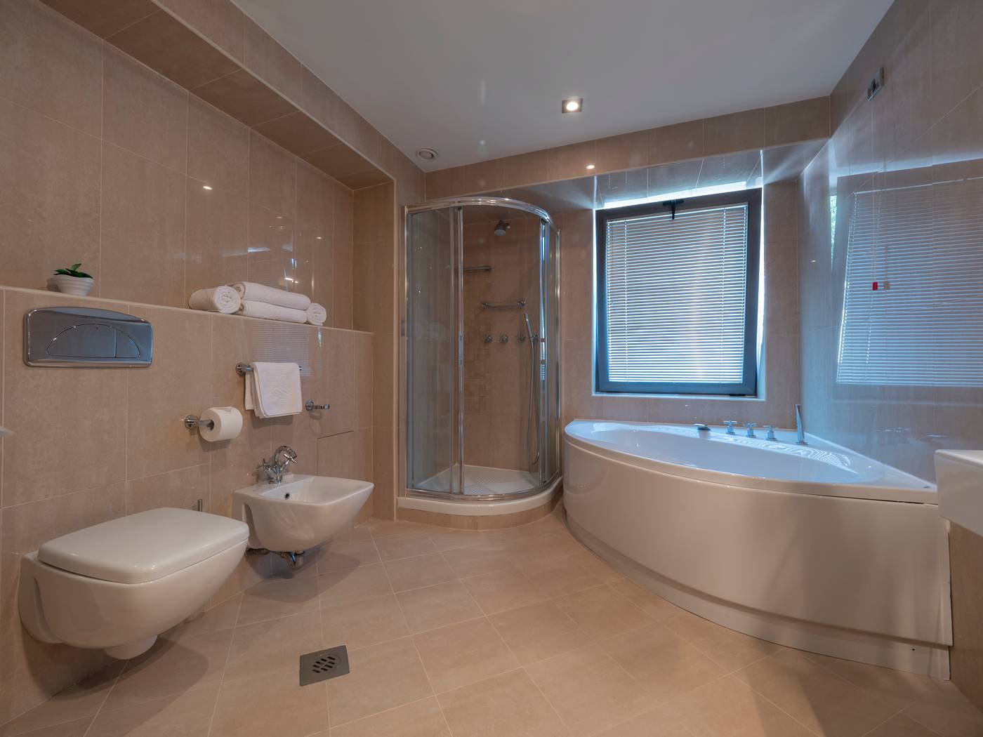 Monte-Casa-Spa-Wellness-de-Luxe-Room-38