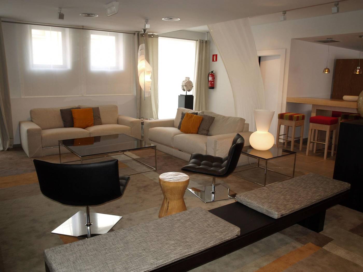 Eco-Alcala-Suites-Lobby-5