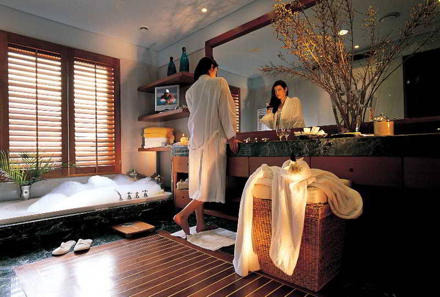 Grand-Resort-Lagonissi-Room-54