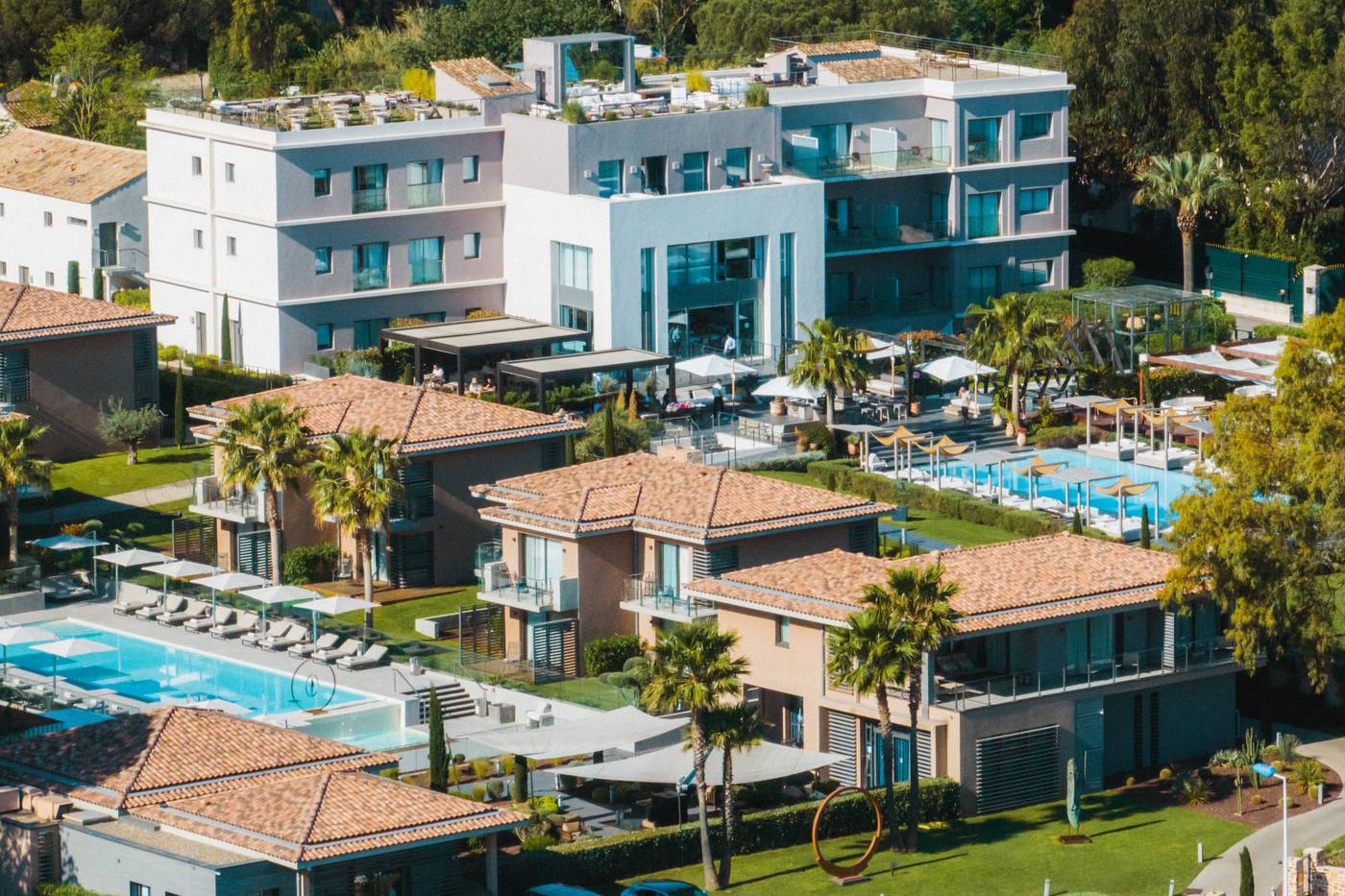 Kube-Hotel-St-Tropez-General-view-8