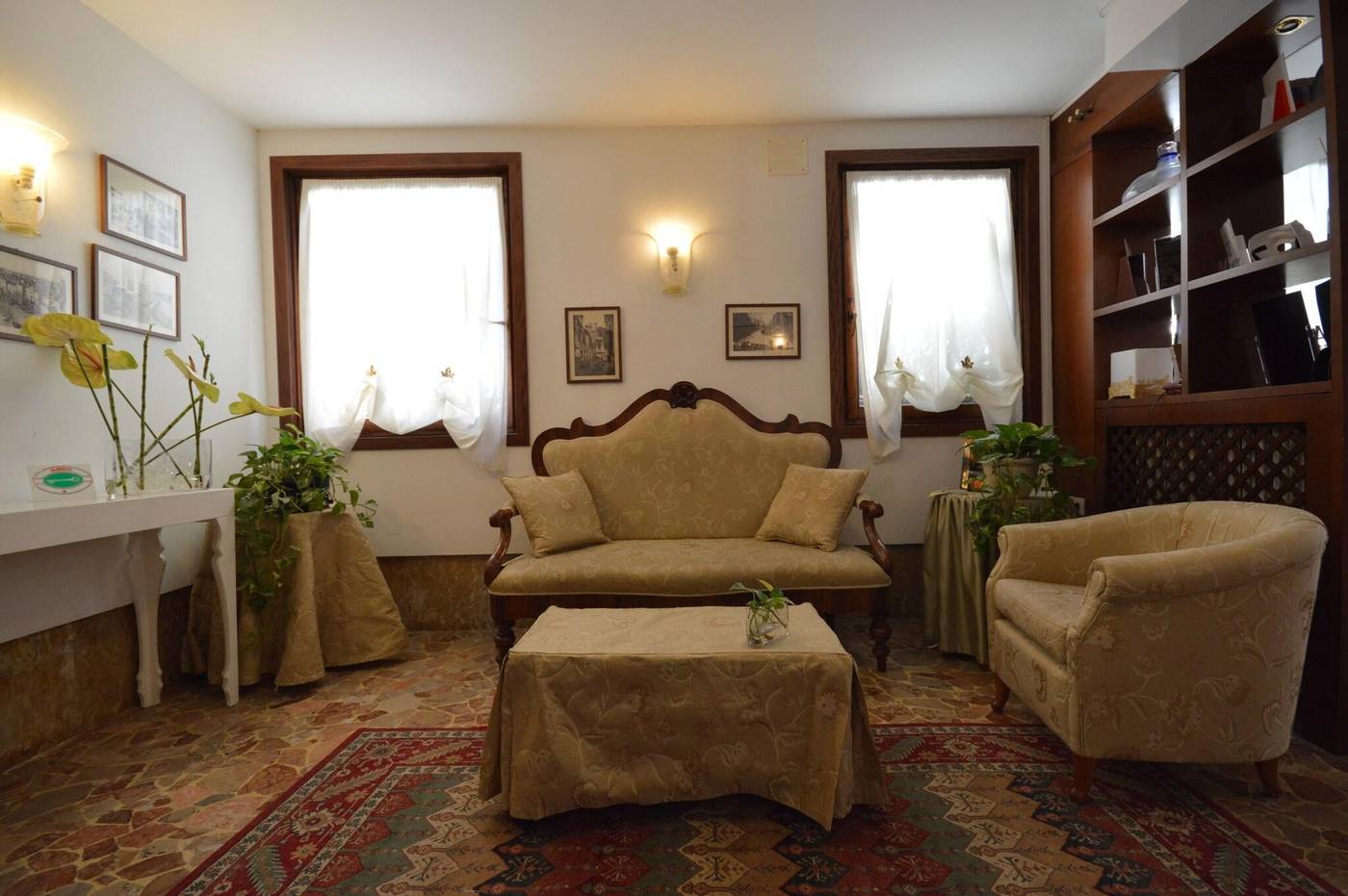Albergo-Marin-Lobby-10