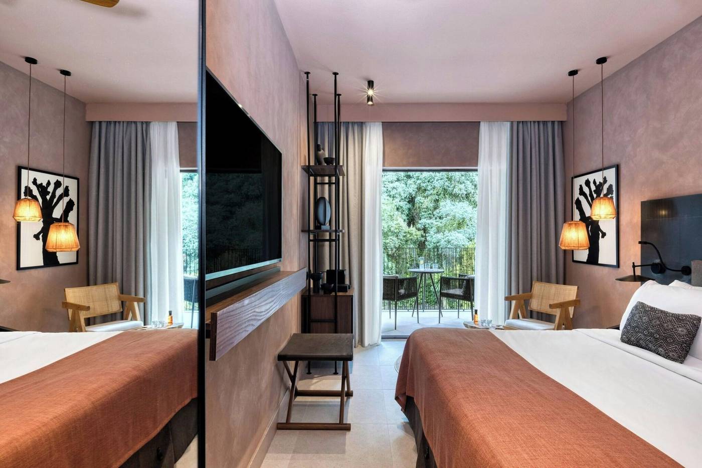 Iti-Louis-Grand--Room-38