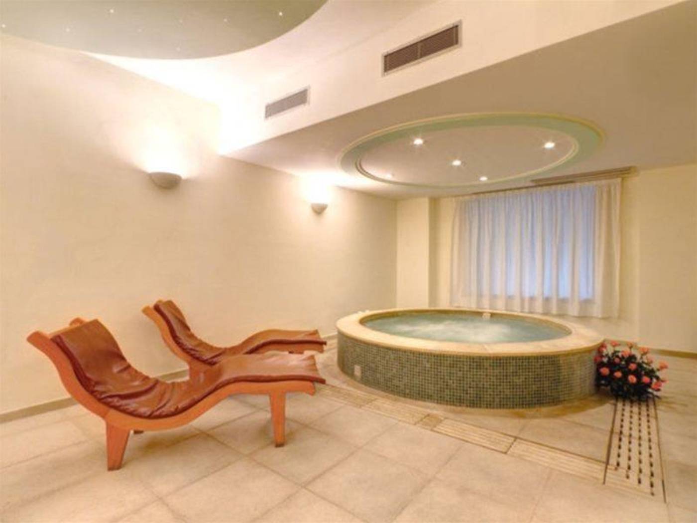 Grand-Hotel-President-General-view-54