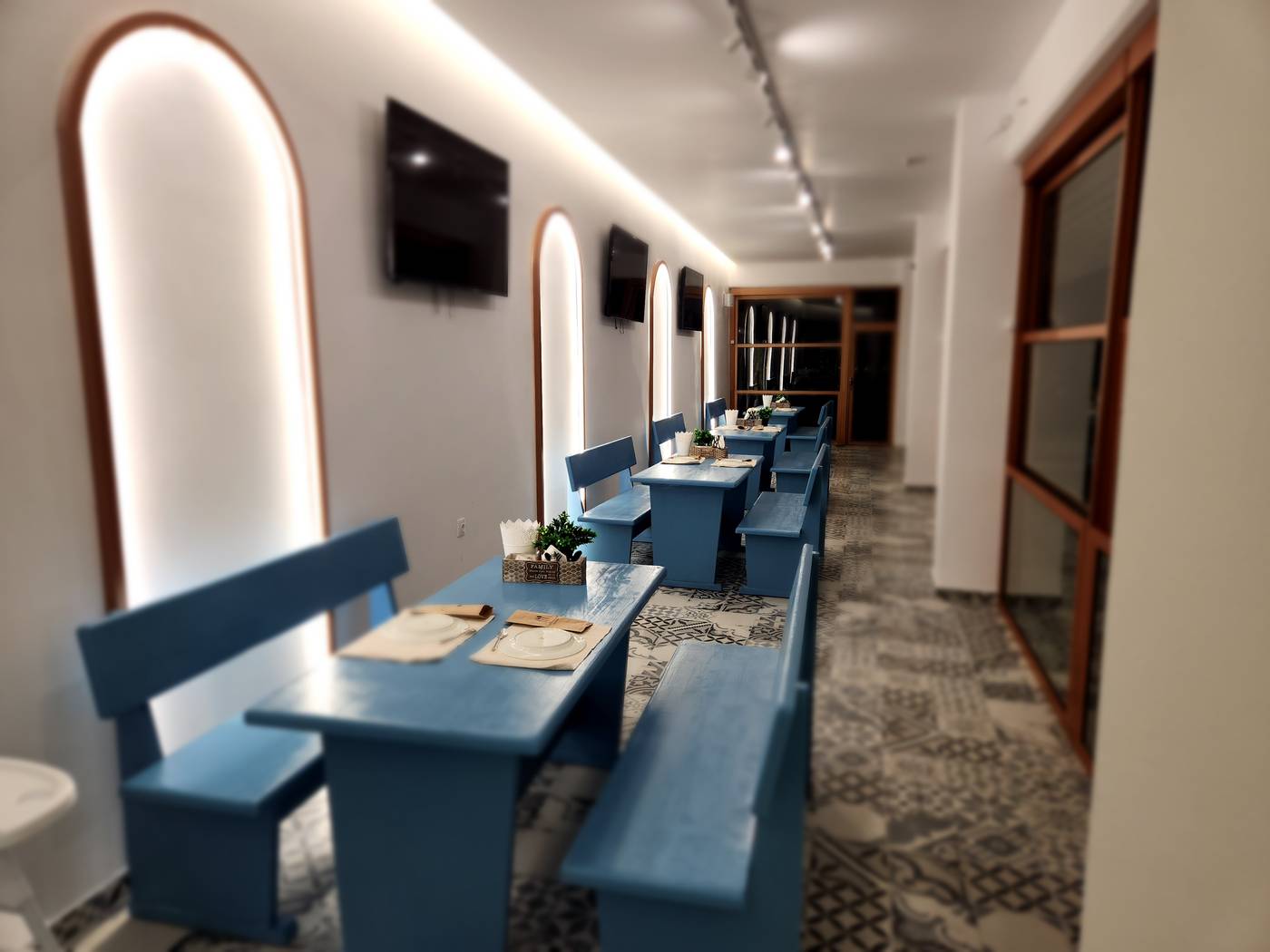 Hillside-Studios-Restaurant-70