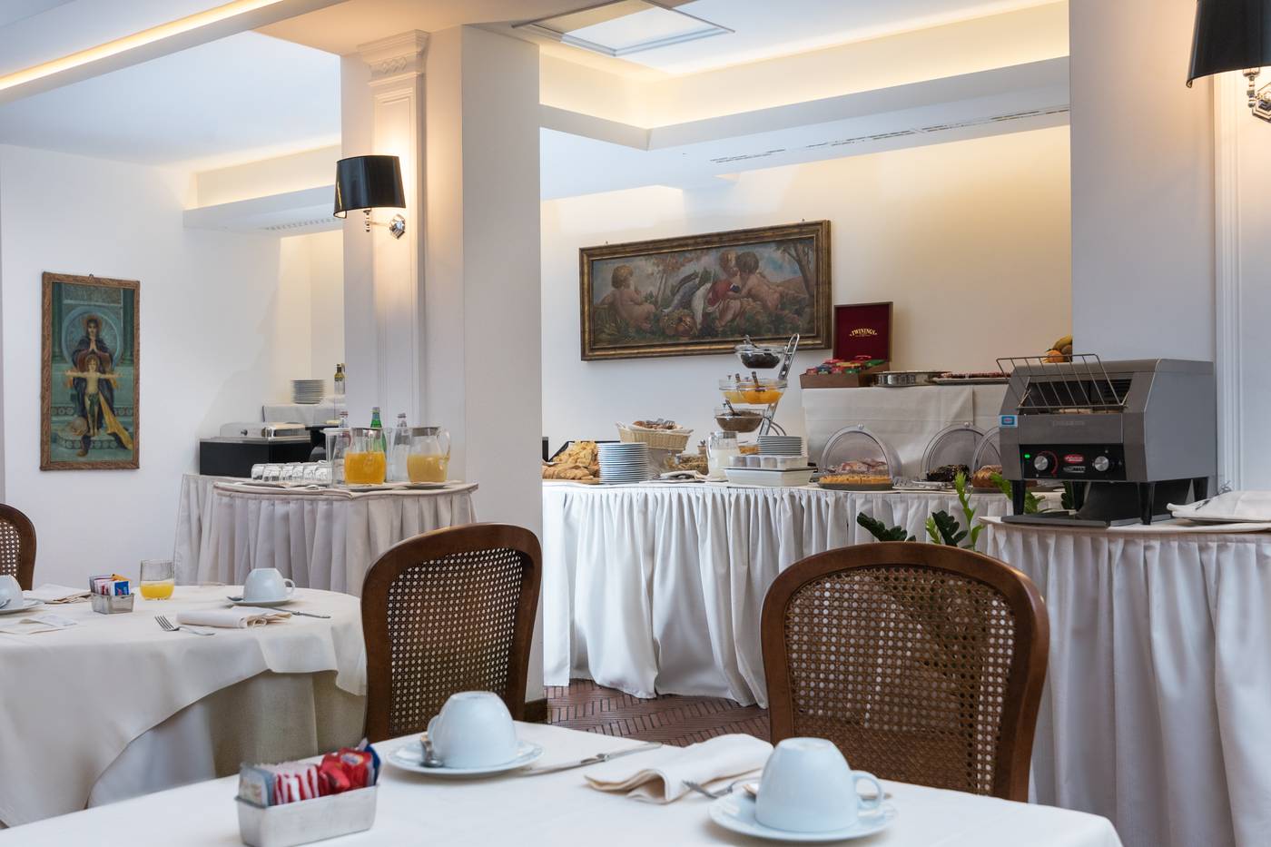 Degli-Artisti-Hotel-Restaurant-36