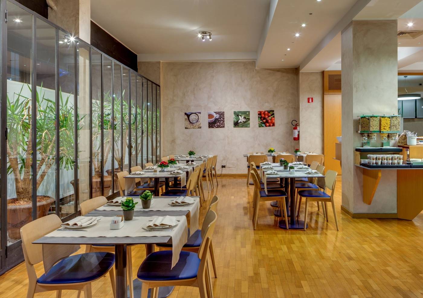 Hotel-Raffaello-Restaurant-44