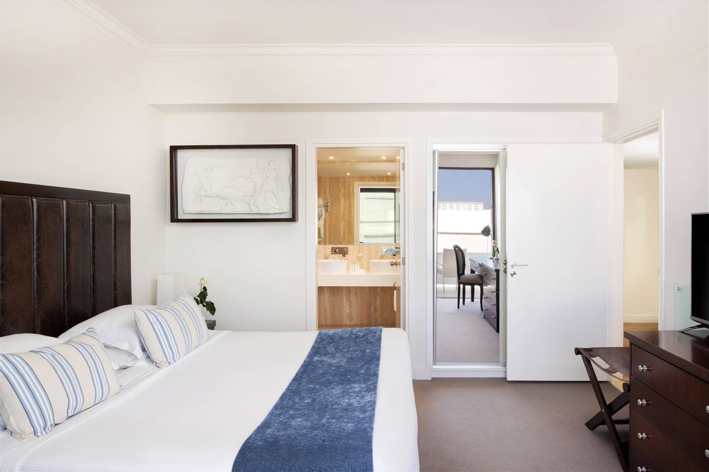 Grecian-Bay-Hotel-Room-39